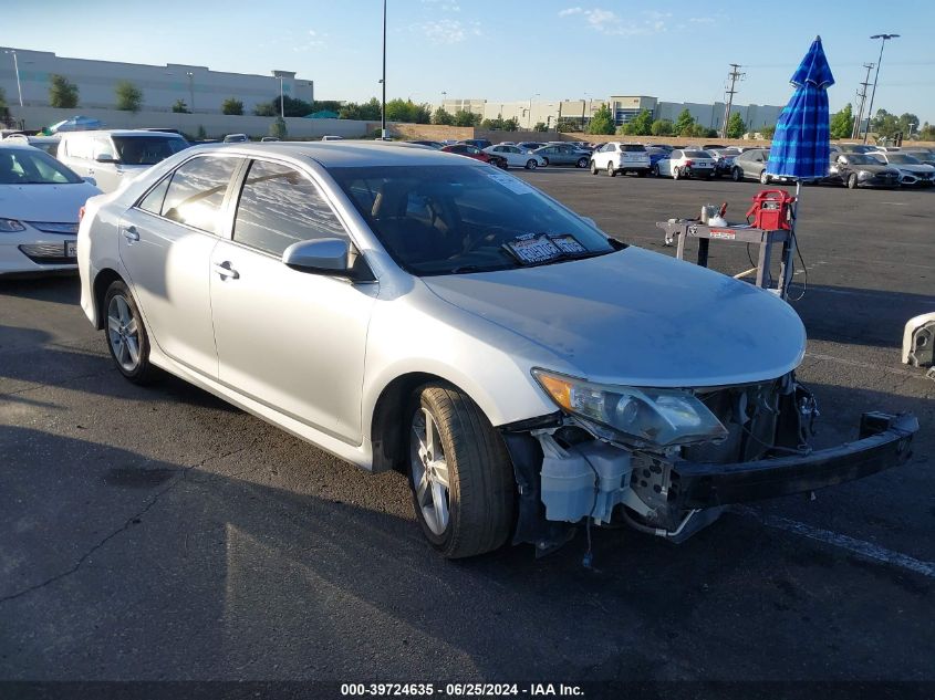 2014 TOYOTA CAMRY SE