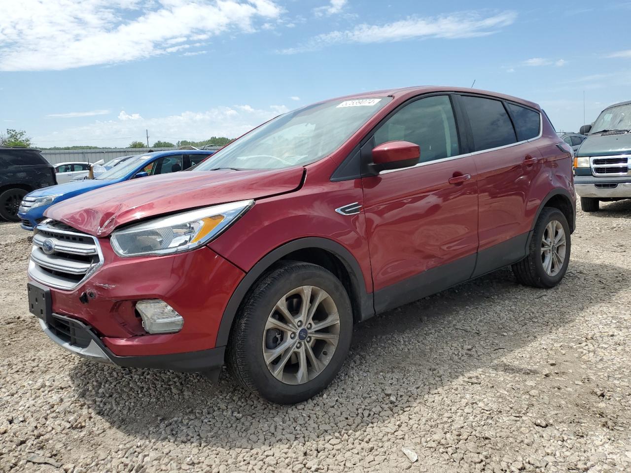 2017 FORD ESCAPE SE