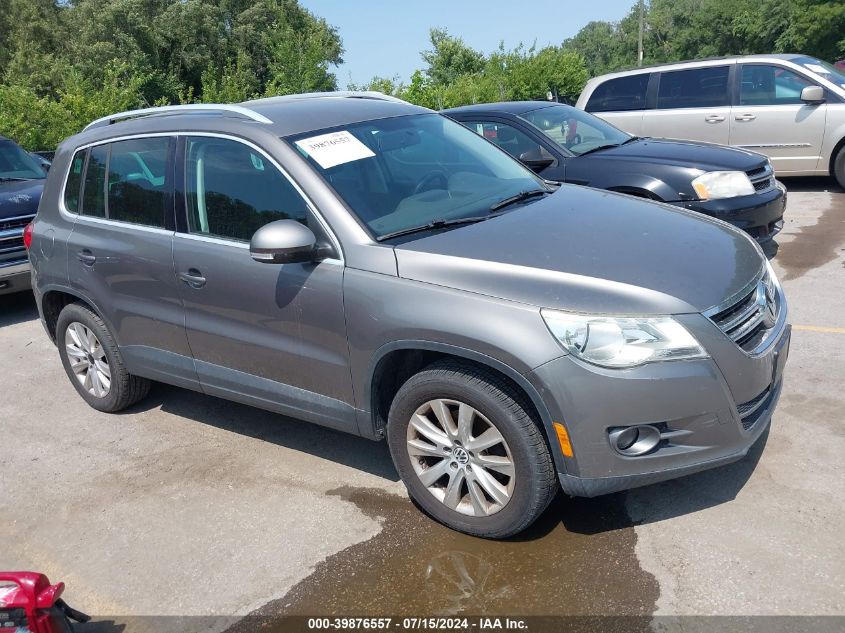 2010 VOLKSWAGEN TIGUAN SE