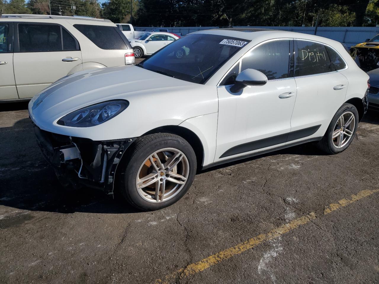 2015 PORSCHE MACAN S