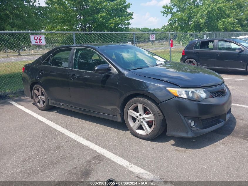 2013 TOYOTA CAMRY SE