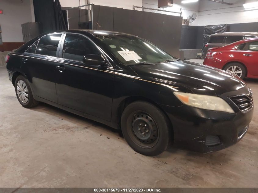 2010 TOYOTA CAMRY LE