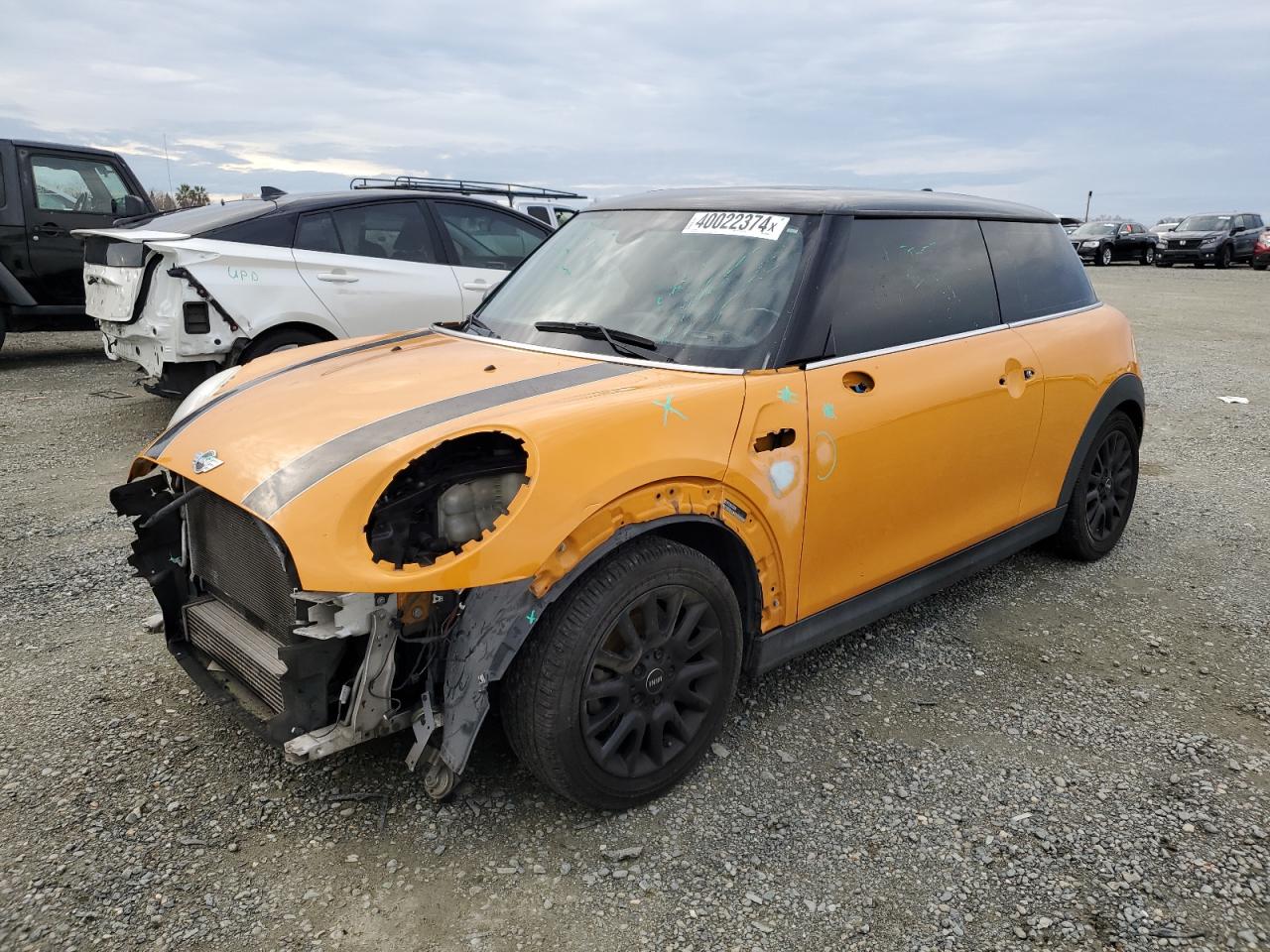 2014 MINI COOPER