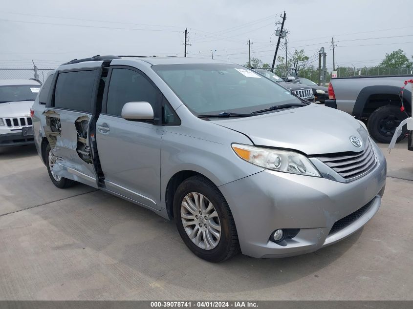 2016 TOYOTA SIENNA XLE PREMIUM 8 PASSENGER