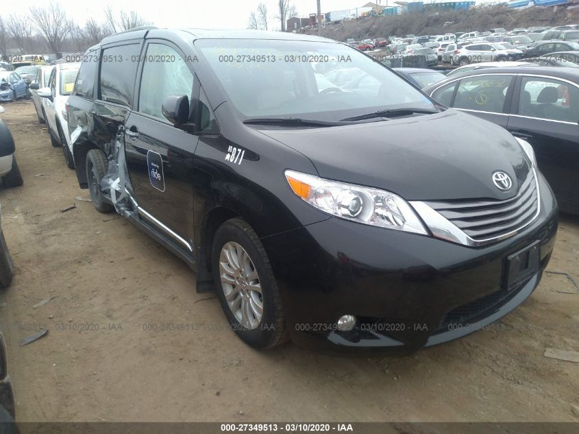 2016 TOYOTA SIENNA XLE 8 PASSENGER