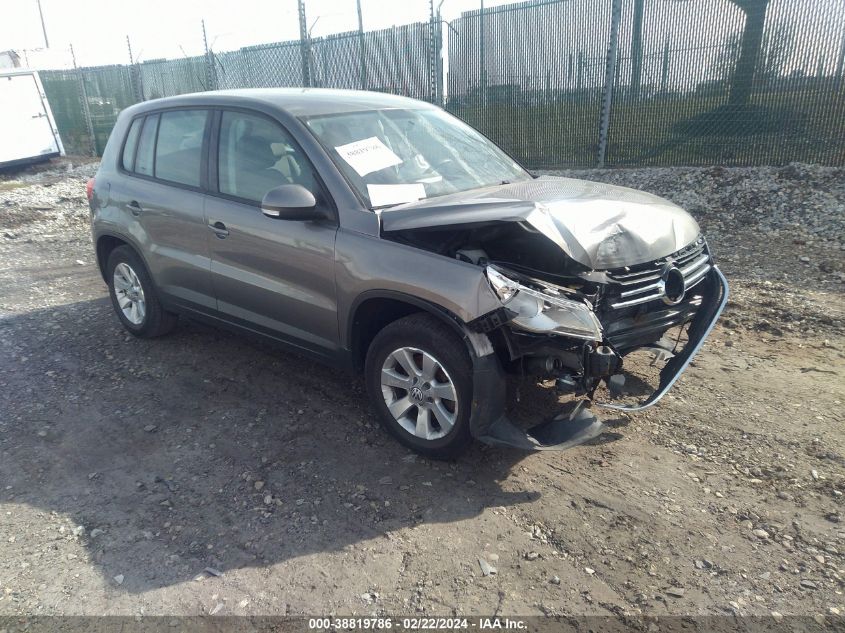 2010 VOLKSWAGEN TIGUAN S