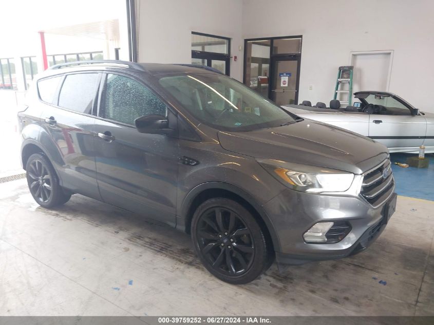 2017 FORD ESCAPE SE