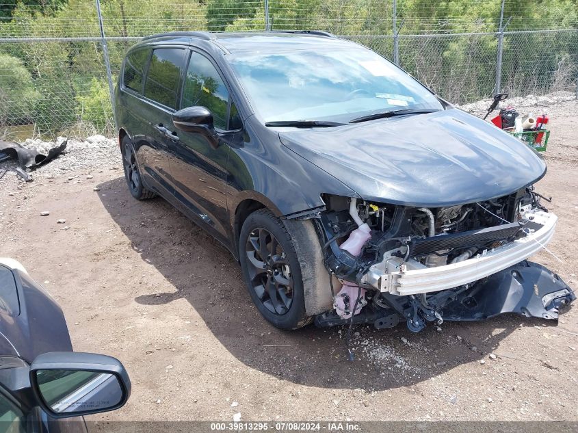 2022 CHRYSLER PACIFICA TOURING L