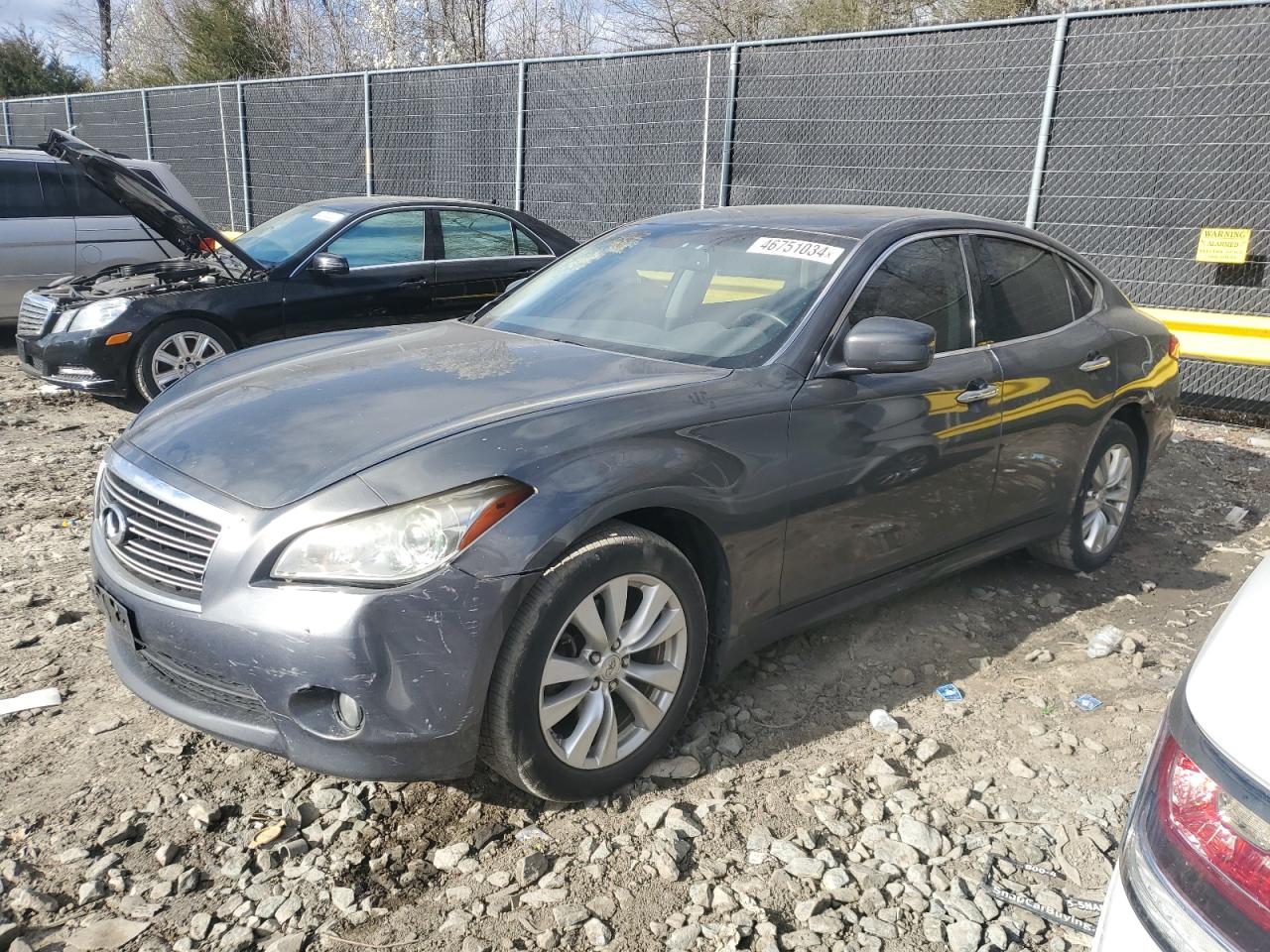 2011 INFINITI M37 X