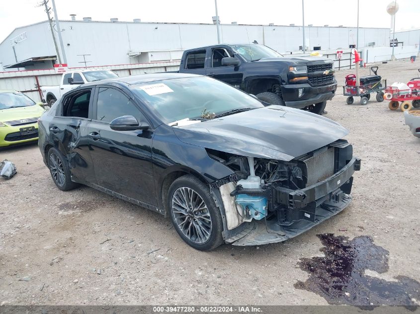 2022 KIA FORTE GT LINE