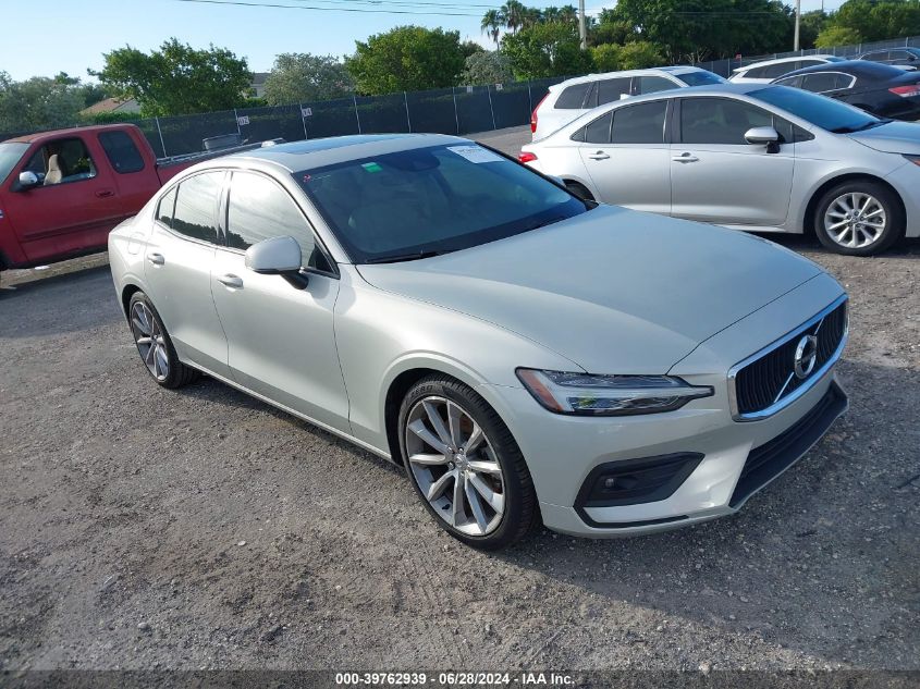 2021 VOLVO S60 T5 MOMENTUM