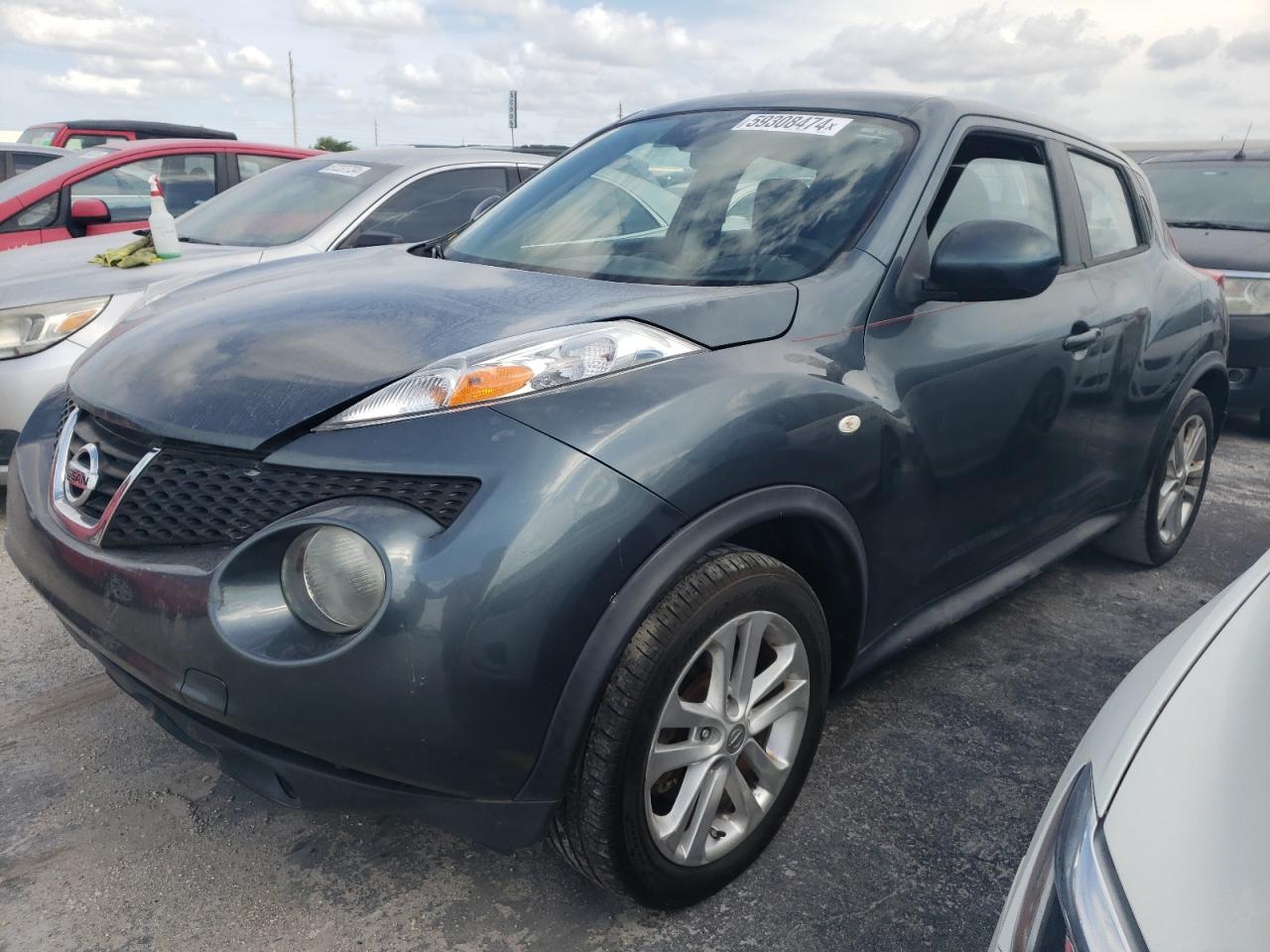 2014 NISSAN JUKE S