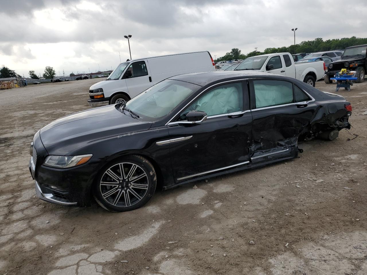 2017 LINCOLN CONTINENTAL RESERVE