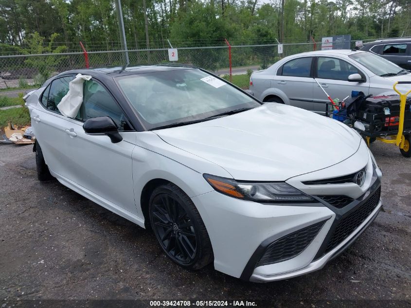 2021 TOYOTA CAMRY XSE