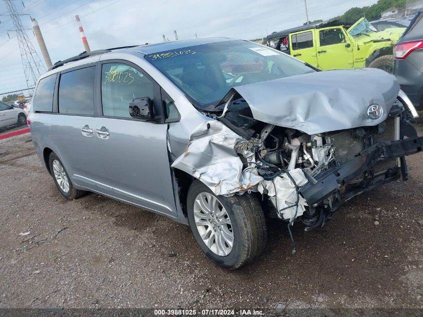 2013 TOYOTA SIENNA XLE/LIMITED