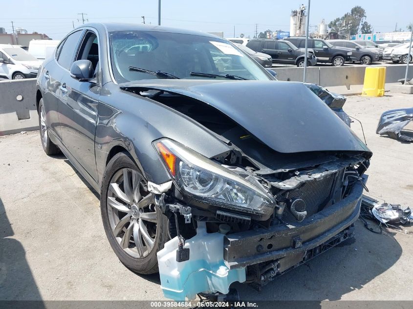 2015 INFINITI Q70 3.7