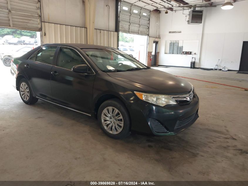 2014 TOYOTA CAMRY LE