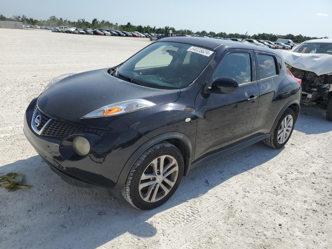 2011 NISSAN JUKE S