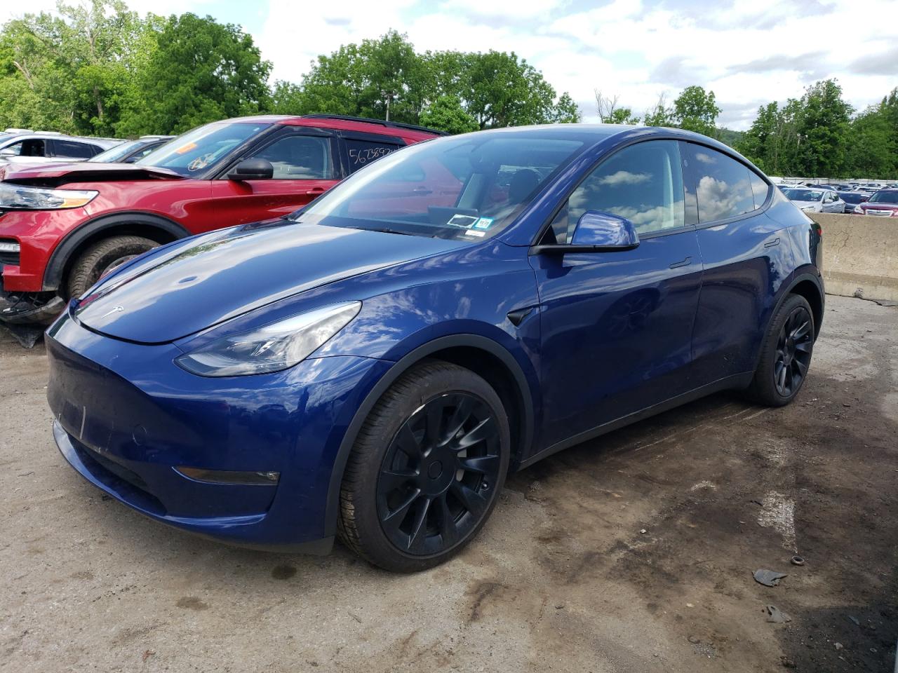 2024 TESLA MODEL Y