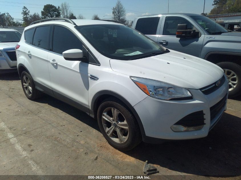 2015 FORD ESCAPE SE