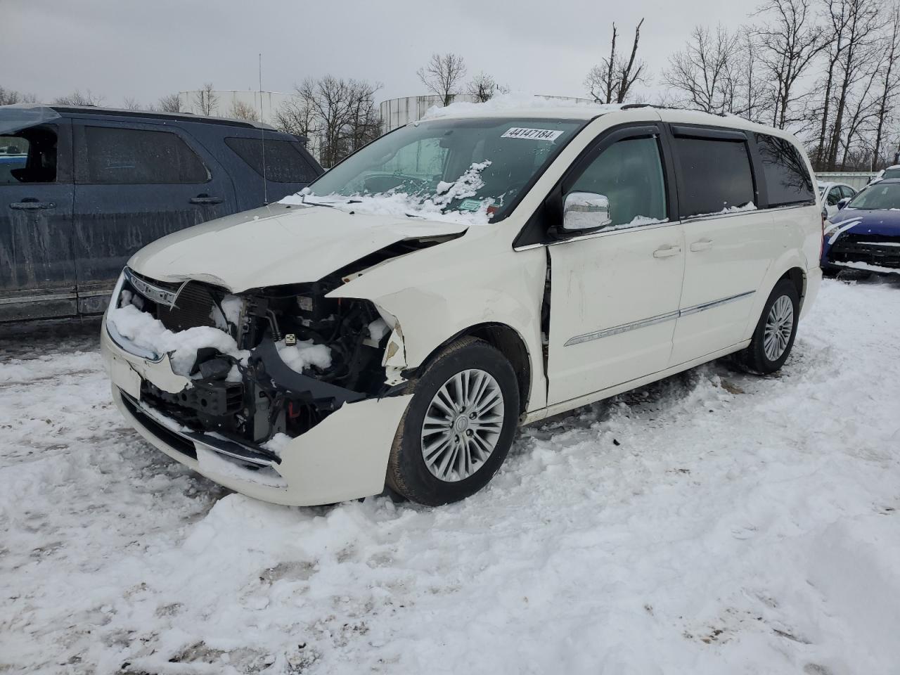 2013 CHRYSLER TOWN & COUNTRY TOURING L