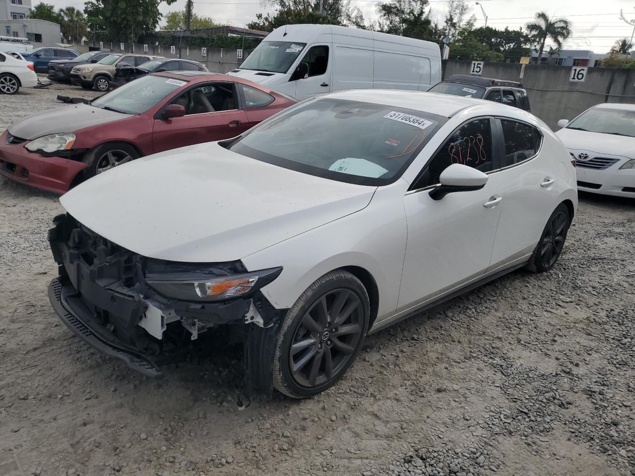 2019 MAZDA 3 PREFERRED