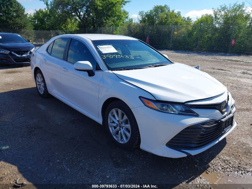 2018 TOYOTA CAMRY LE