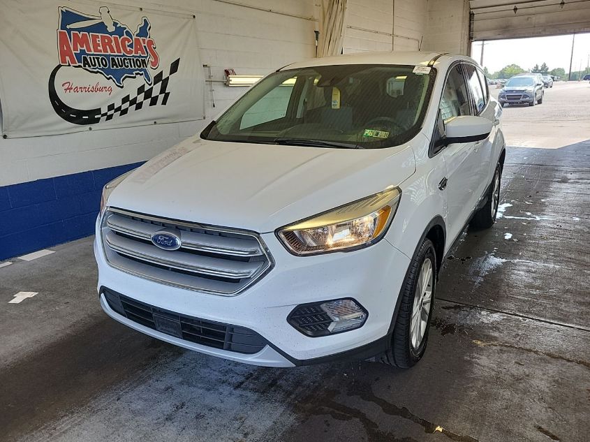 2019 FORD ESCAPE SE