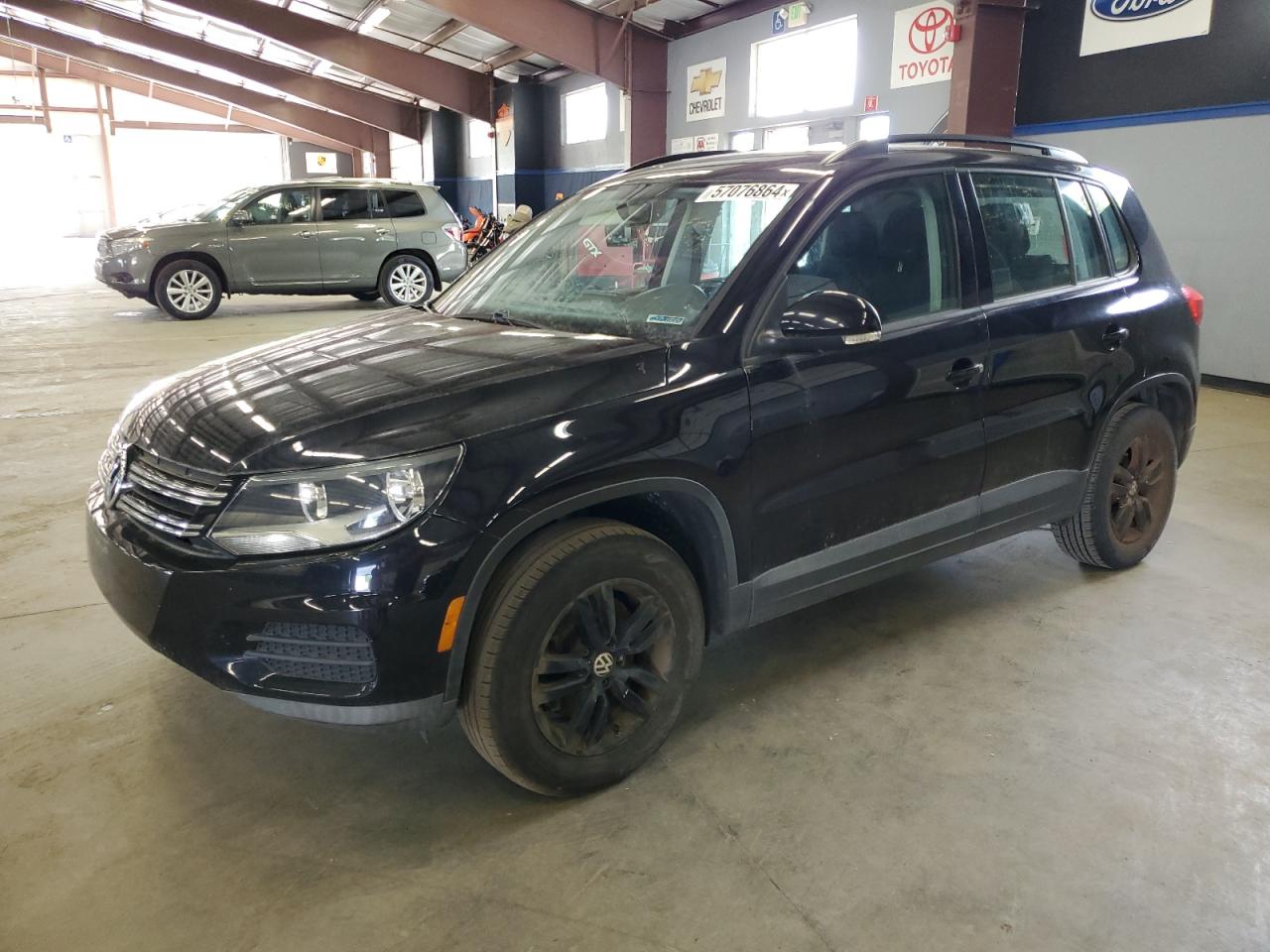 2015 VOLKSWAGEN TIGUAN S