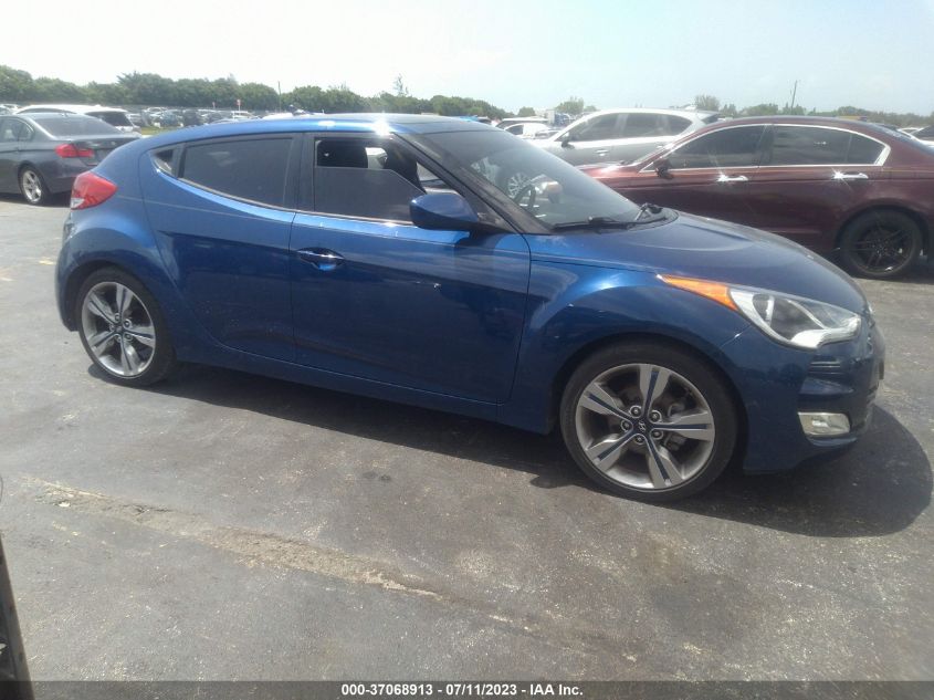 2017 HYUNDAI VELOSTER VALUE EDITION