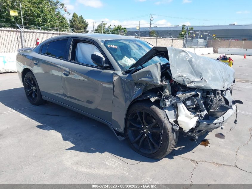 2017 DODGE CHARGER SE RWD