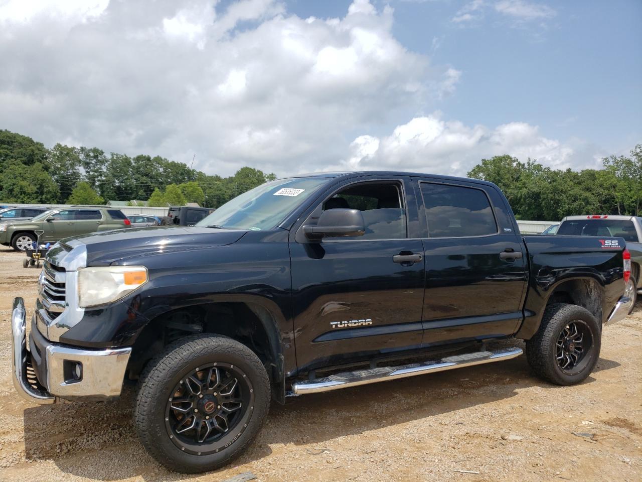 2016 TOYOTA TUNDRA CREWMAX SR5