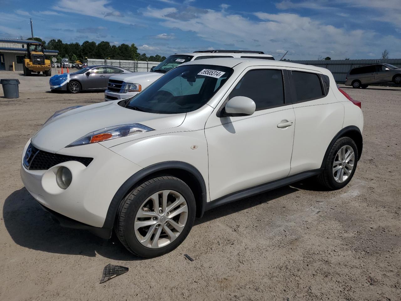 2014 NISSAN JUKE S