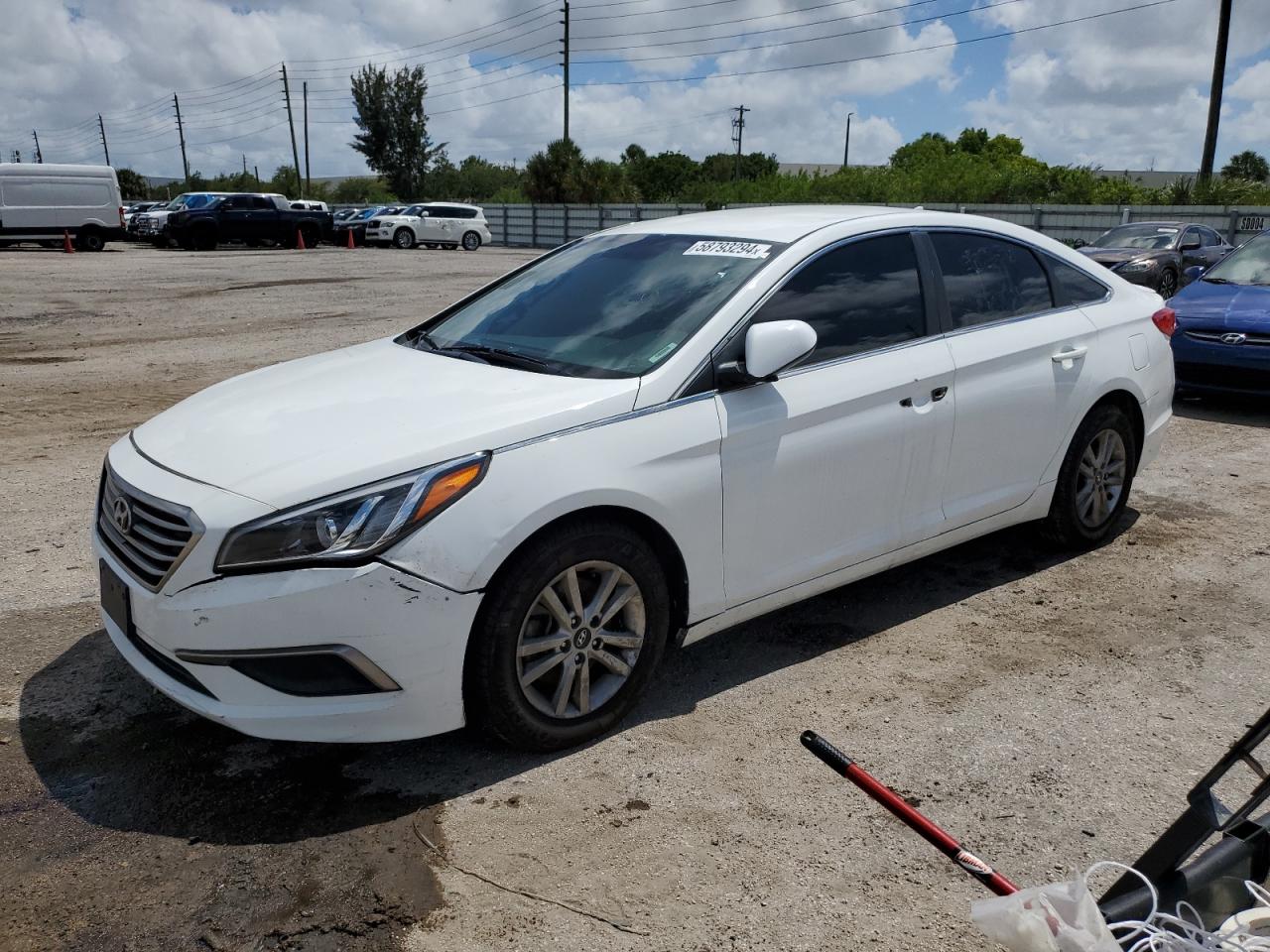 2017 HYUNDAI SONATA SE