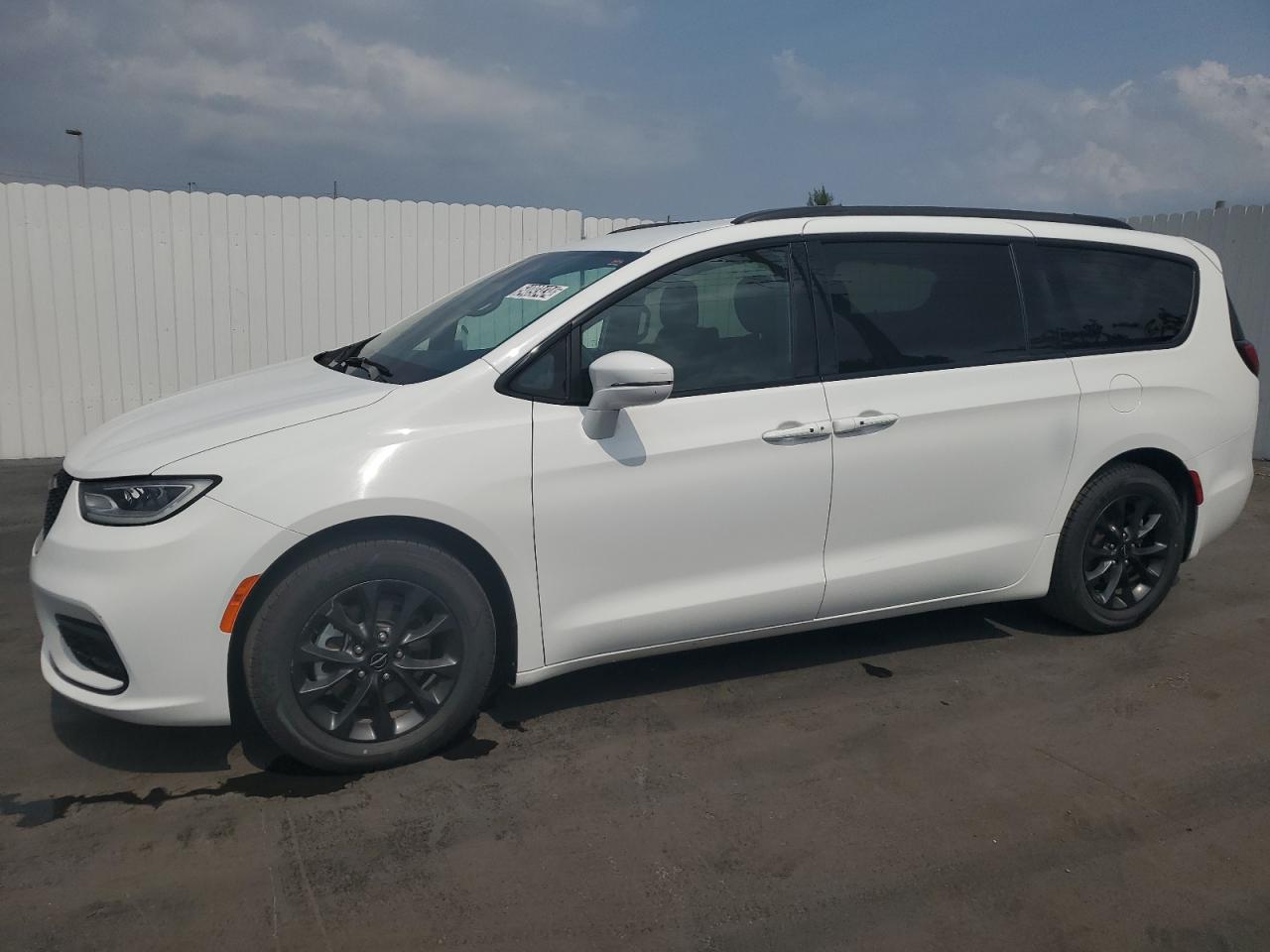 2021 CHRYSLER PACIFICA TOURING L