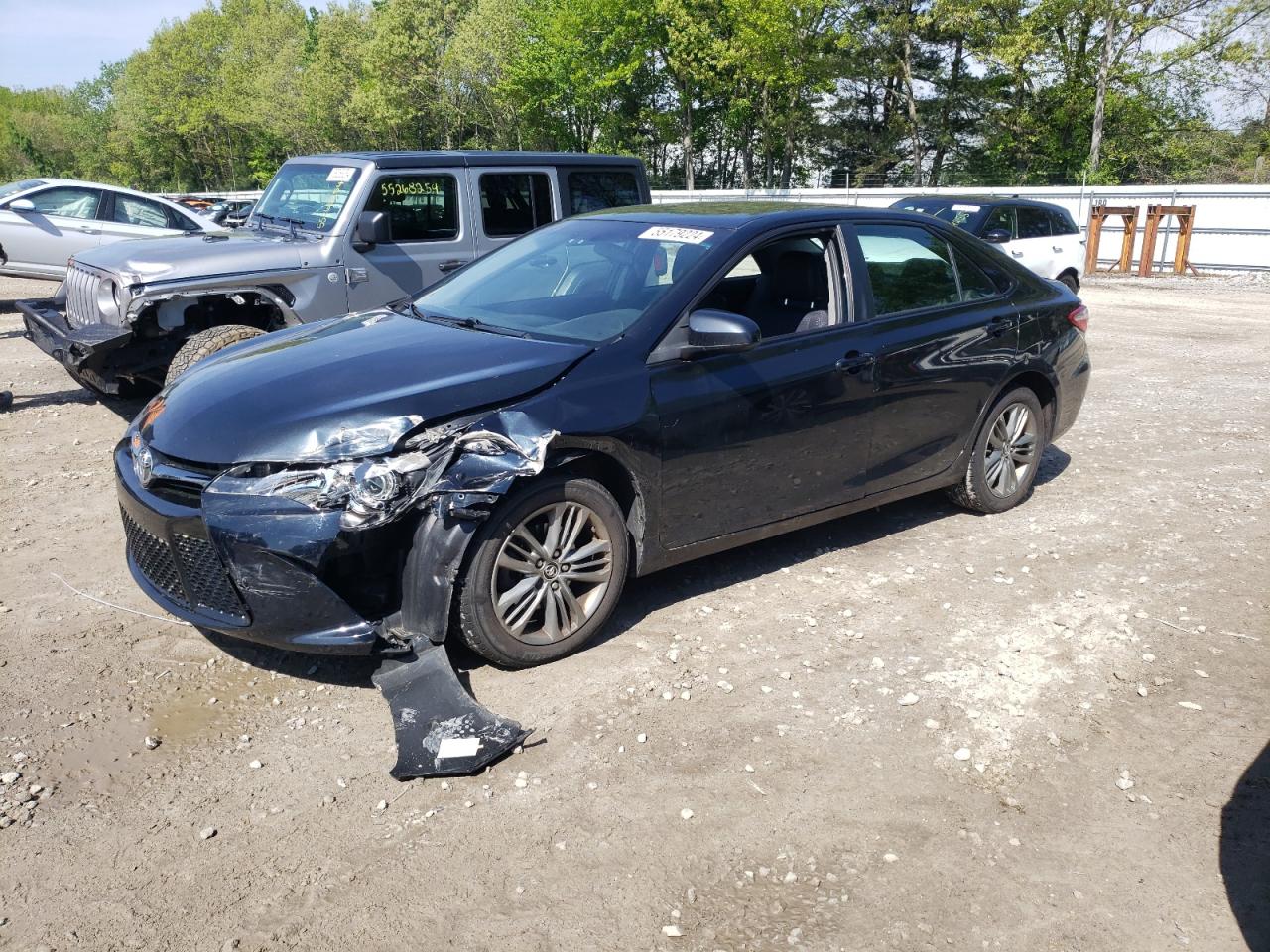 2015 TOYOTA CAMRY LE