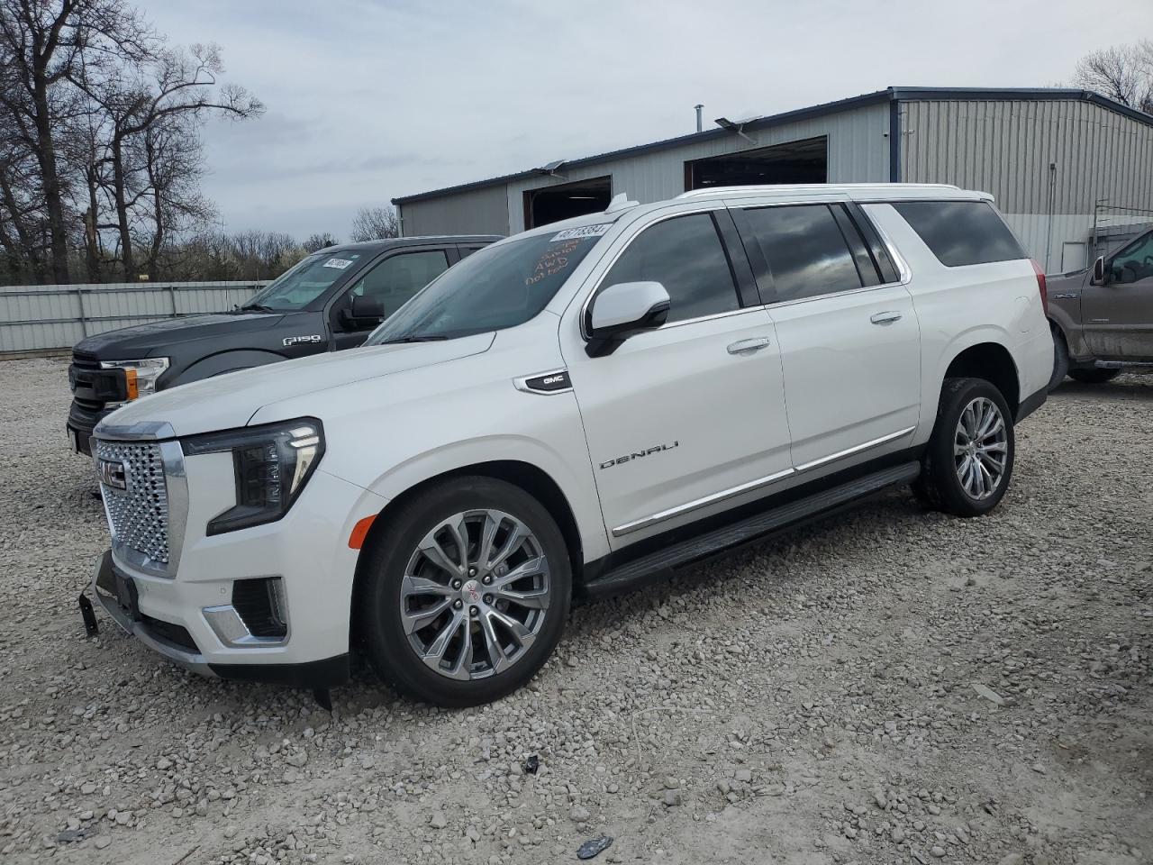 2022 GMC YUKON XL DENALI