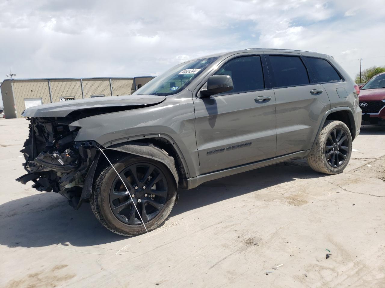 2019 JEEP GRAND CHEROKEE LAREDO