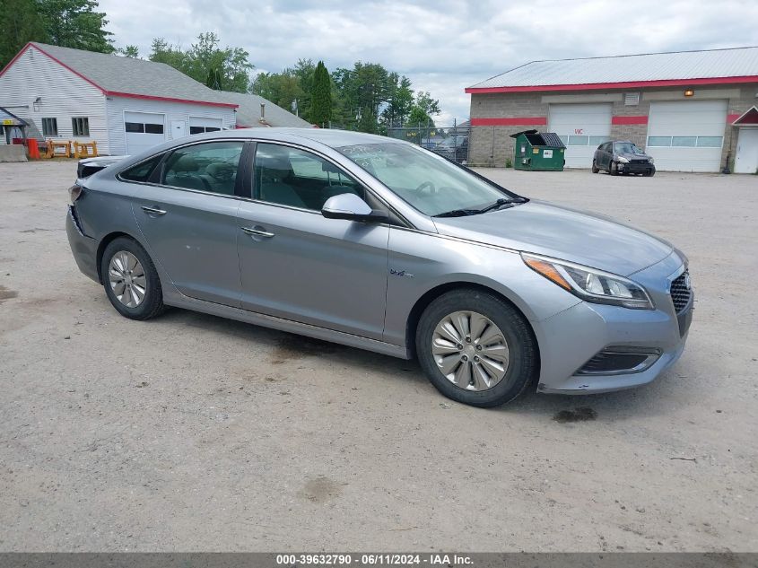 2017 HYUNDAI SONATA HYBRID SE