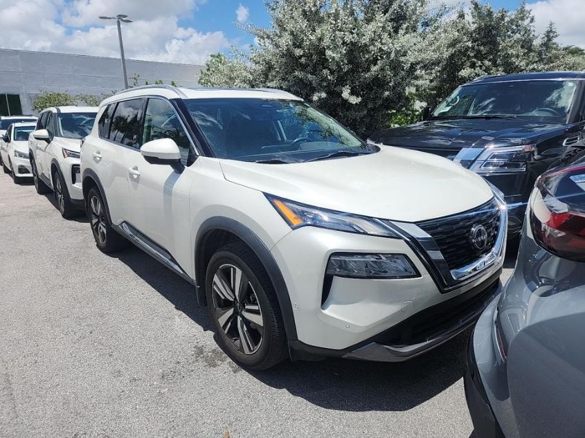 2022 NISSAN ROGUE SL