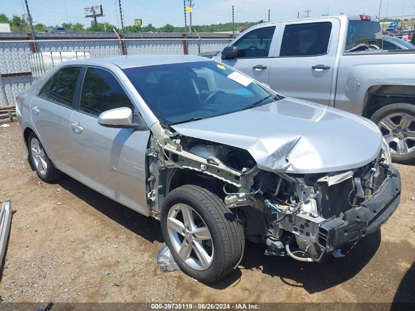 2014 TOYOTA CAMRY SE