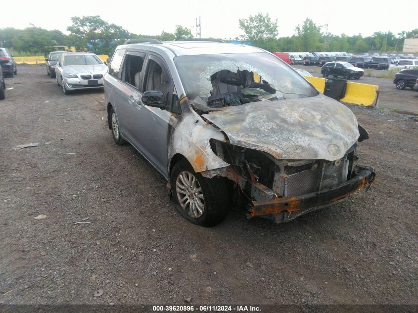 2012 TOYOTA SIENNA XLE V6 8 PASSENGER