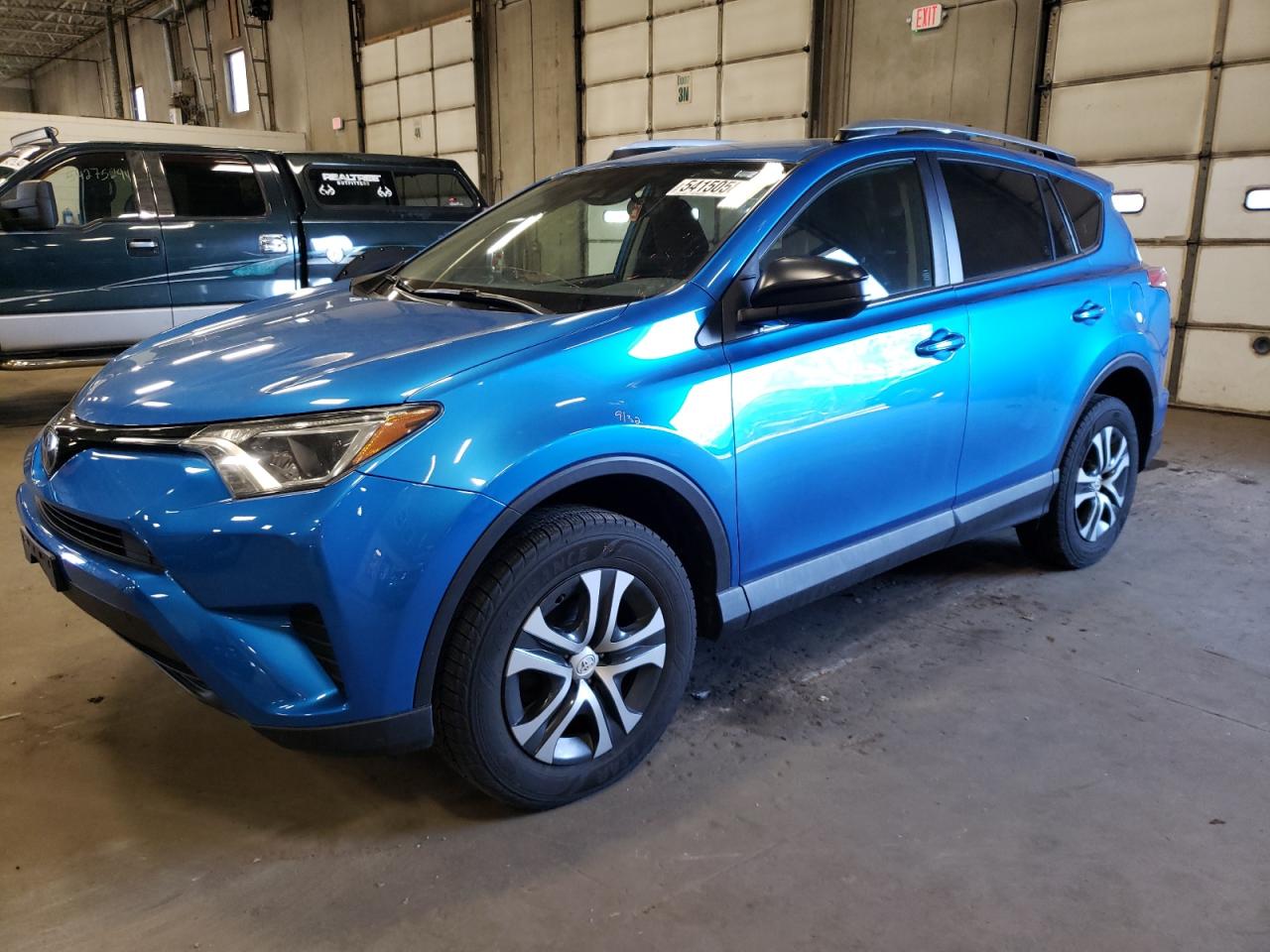 2018 TOYOTA RAV4 LE