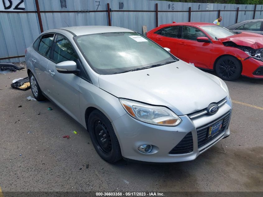 2012 FORD FOCUS SE