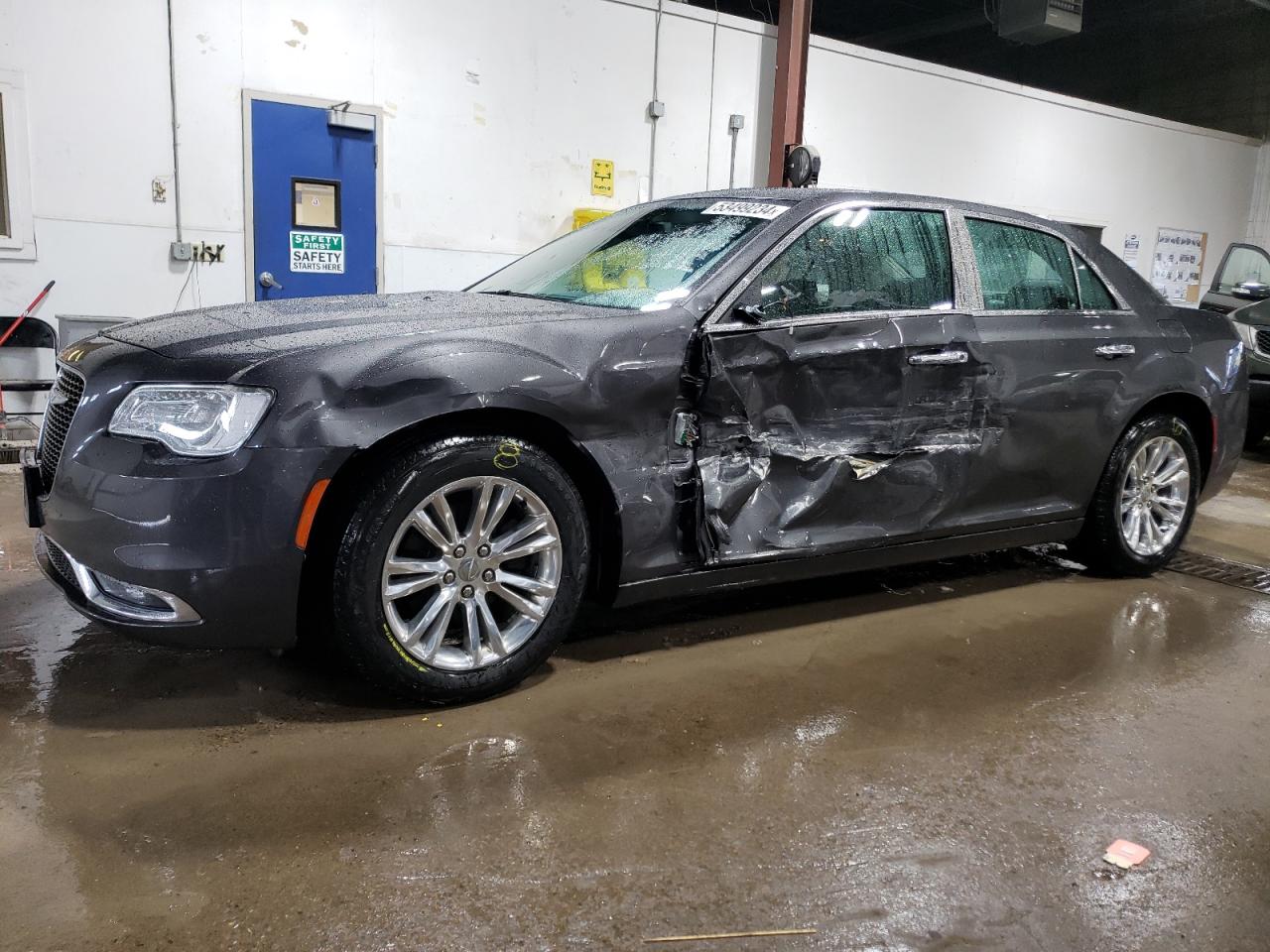 2016 CHRYSLER 300C