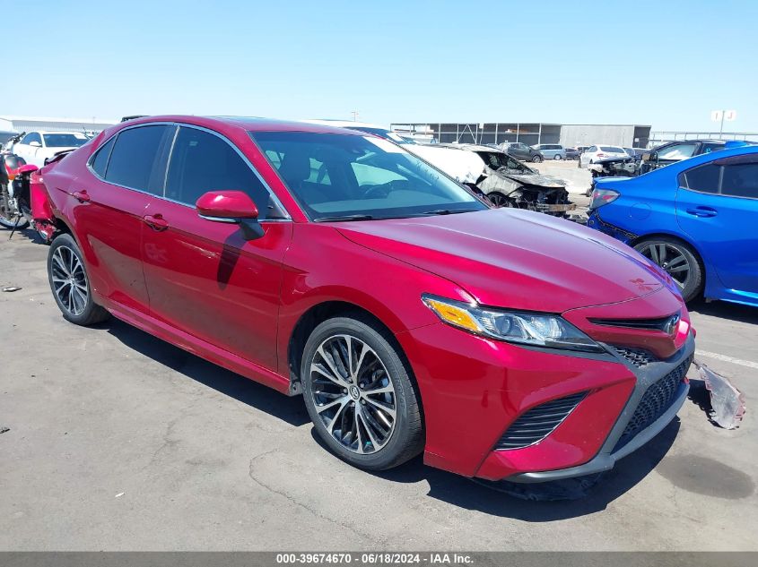 2018 TOYOTA CAMRY SE