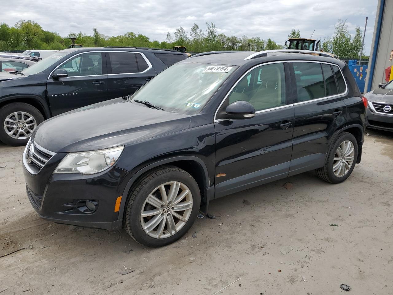 2011 VOLKSWAGEN TIGUAN S