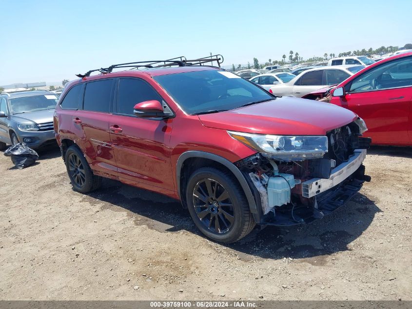 2017 TOYOTA HIGHLANDER SE