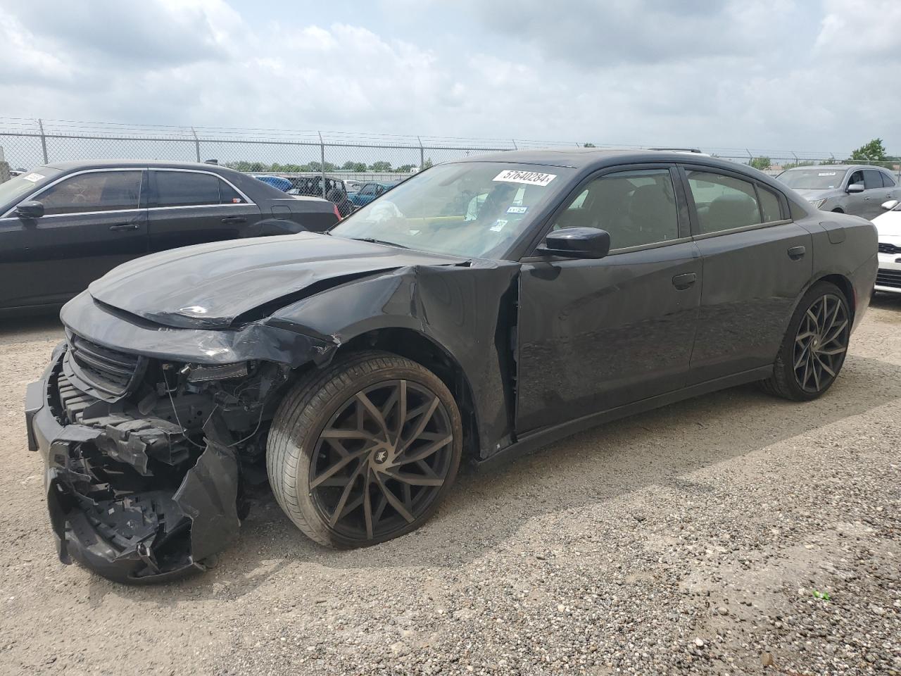 2020 DODGE CHARGER SXT