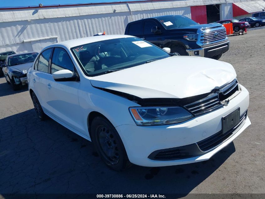 2013 VOLKSWAGEN JETTA SE